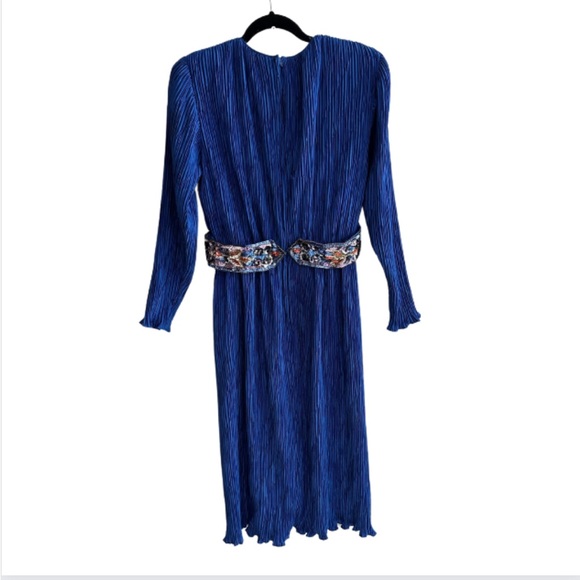 Vintage Ricky Lang for Nuit Micro Pleat Sequin
Dress Size 10 Periwinkle Blue - Picture 2 of 4